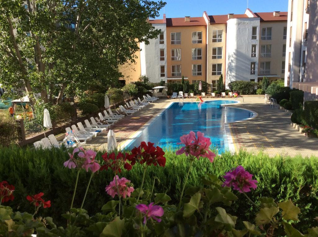 Alex Deluxe Apartments Sunny Beach Exterior photo
